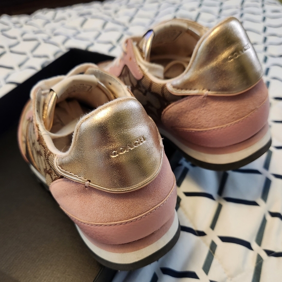 Coach Fashion Sneaker - Picture 4 of 6